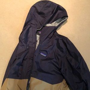 Men’s Patagonia Rain jacket. Size XL